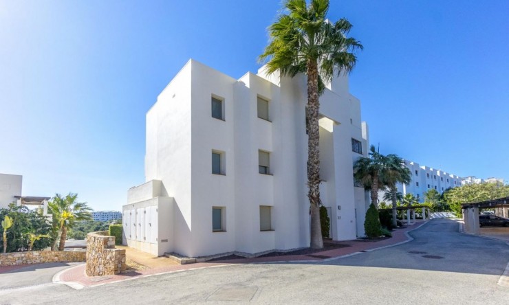 Re-Sale - Apartment - Las Colinas Golf Resort