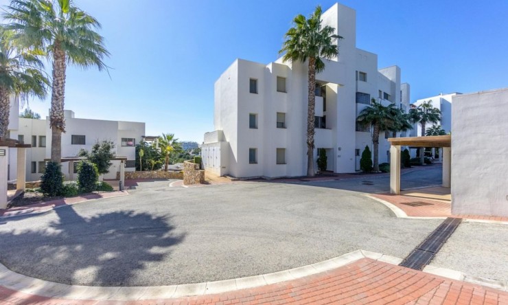 Re-Sale - Apartment - Las Colinas Golf Resort