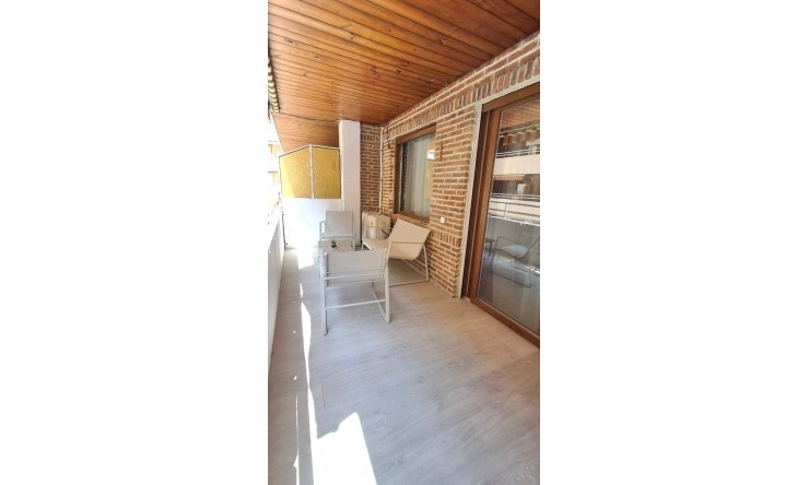 Re-Sale - Apartment - Torrevieja - Playa Acequion