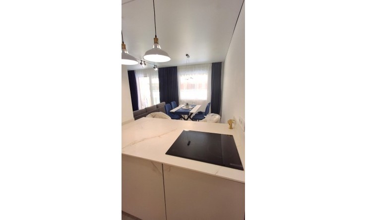 Re-Sale - Apartment - Torrevieja - Playa Acequion