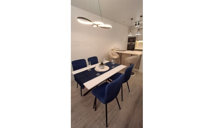 Re-Sale - Apartment - Torrevieja - Playa Acequion
