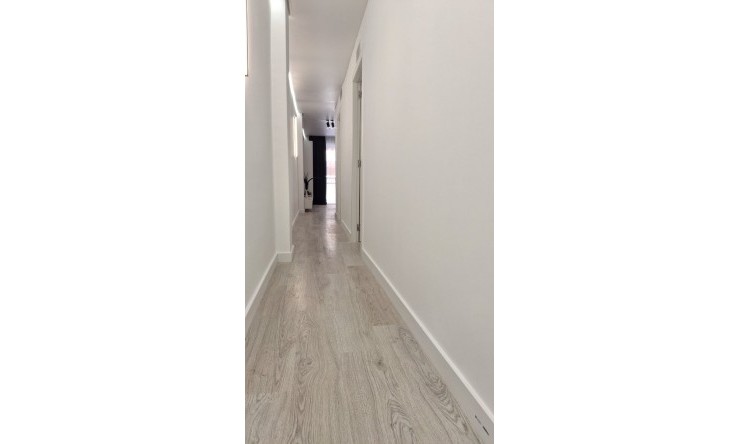 Re-Sale - Apartment - Torrevieja - Playa Acequion