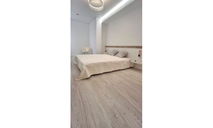 Re-Sale - Apartment - Torrevieja - Playa Acequion