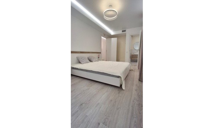 Re-Sale - Apartment - Torrevieja - Playa Acequion
