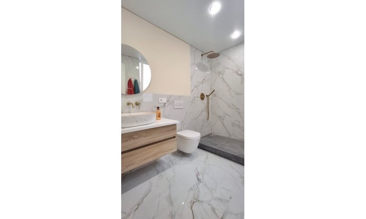 Re-Sale - Apartment - Torrevieja - Playa Acequion