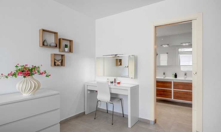 Re-Sale - Detached Villa - La Marina - La Marina - Urbanization