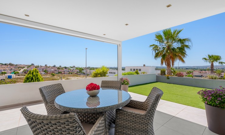Re-Sale - Detached Villa - La Marina - La Marina - Urbanization