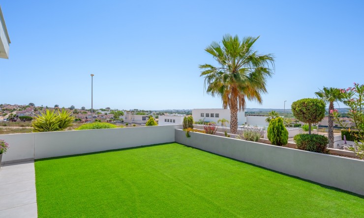 Re-Sale - Detached Villa - La Marina - La Marina - Urbanization