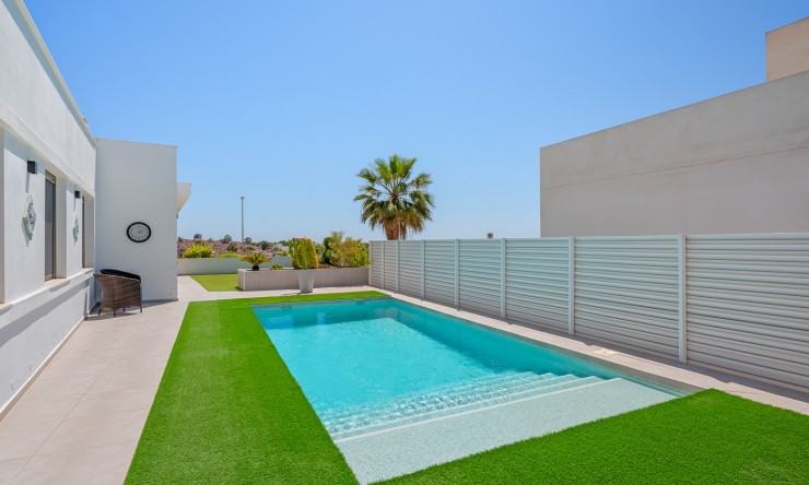 Re-Sale - Detached Villa - La Marina - La Marina - Urbanization