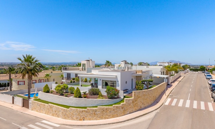 Re-Sale - Detached Villa - La Marina - La Marina - Urbanization