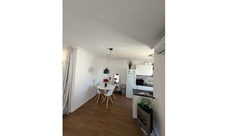 Re-Sale - Apartment - Orihuela Costa - Punta Prima