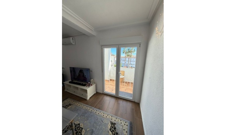 Re-Sale - Apartment - Orihuela Costa - Punta Prima