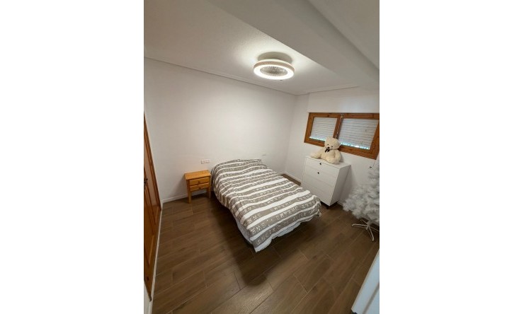 Re-Sale - Apartment - Orihuela Costa - Punta Prima