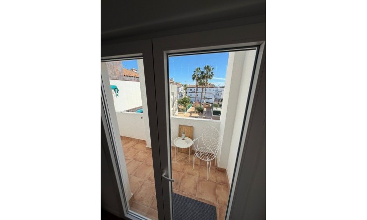Re-Sale - Apartment - Orihuela Costa - Punta Prima