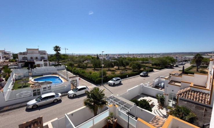 Videresalg - Firemannsvilla - Los Montesinos - Entre Naranjos / Vistabella Golf