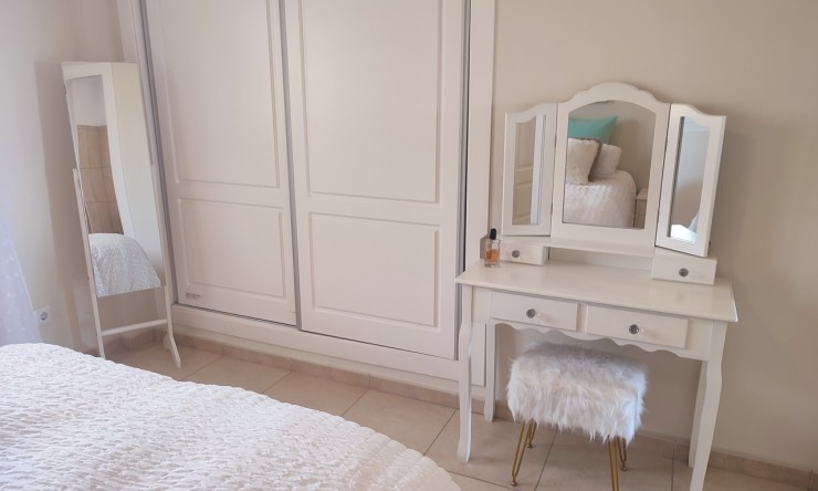 Re-Sale - Apartment - Altaona Golf - Country Village