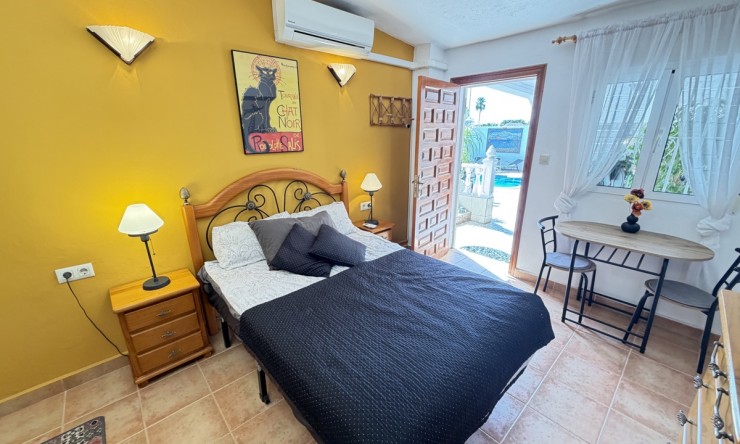 Reventa - Chalet - Torrevieja - San Luis