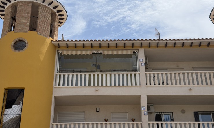 Re-Sale - Apartment - Orihuela Costa - Villamartin