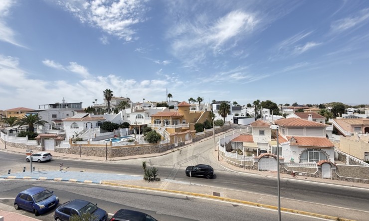 Re-Sale - Apartment - Orihuela Costa - Villamartin