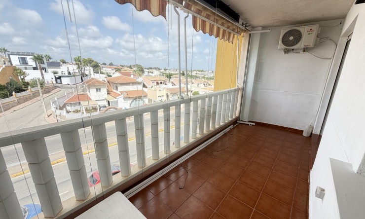 Re-Sale - Apartment - Orihuela Costa - Villamartin