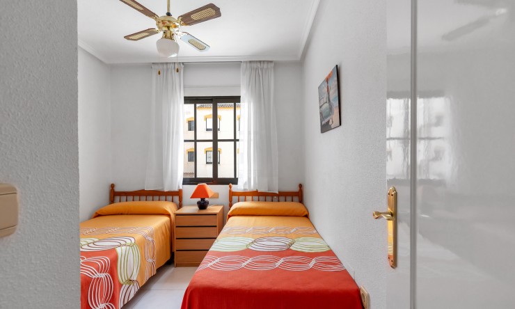 Re-Sale - Apartment - Orihuela Costa - Punta Prima