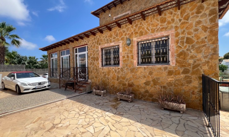 Re-Sale - Detached Villa - La Marina - La Escuera