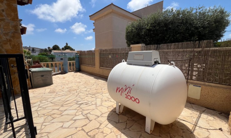 Re-Sale - Detached Villa - La Marina - La Escuera
