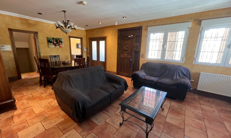Re-Sale - Detached Villa - La Marina - La Escuera