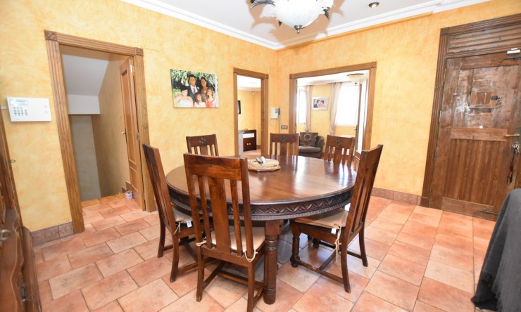 Re-Sale - Detached Villa - La Marina - La Escuera
