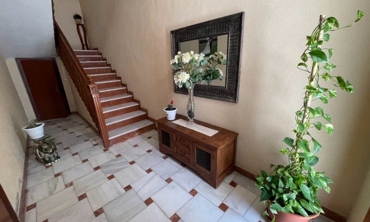 Videresalg - Frittliggende Villa - San Miguel de Salinas - pueblo