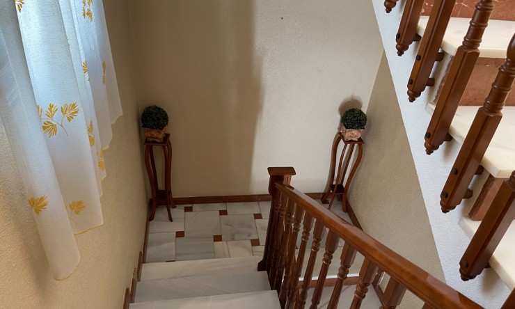 Videresalg - Frittliggende Villa - San Miguel de Salinas - pueblo