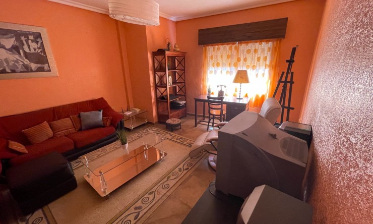 Videresalg - Frittliggende Villa - San Miguel de Salinas - pueblo