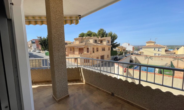 Videresalg - Frittliggende Villa - San Miguel de Salinas - pueblo