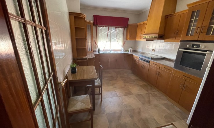 Videresalg - Frittliggende Villa - San Miguel de Salinas - pueblo