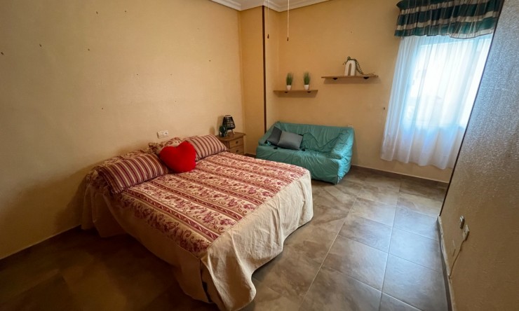 Videresalg - Frittliggende Villa - San Miguel de Salinas - pueblo