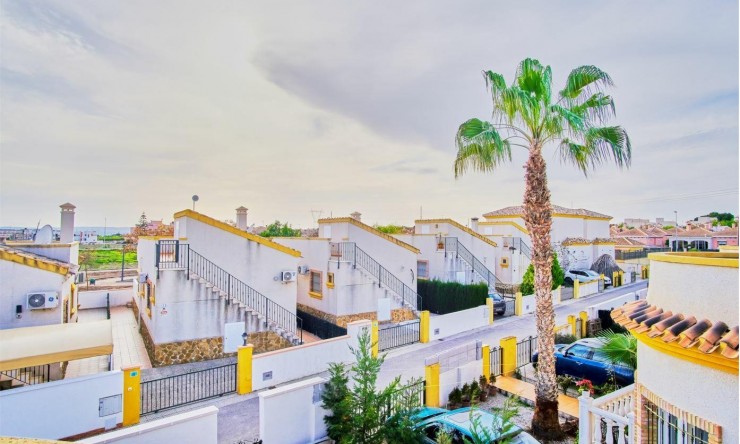Videresalg - Frittliggende Villa - Los Montesinos - La Herrada