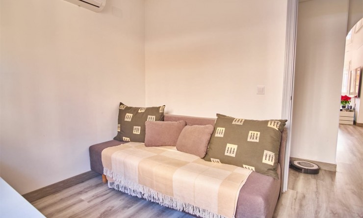Videresalg - Frittliggende Villa - Los Montesinos - La Herrada
