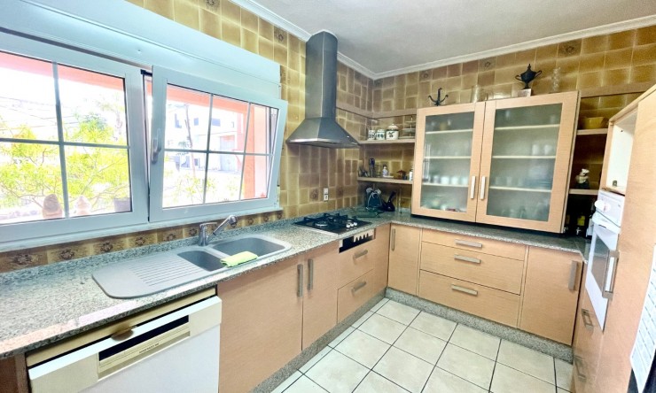 Re-Sale - Detached Villa - Benijofar - pueblo