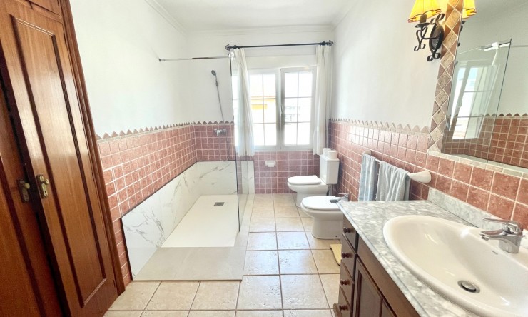 Re-Sale - Detached Villa - Benijofar - pueblo