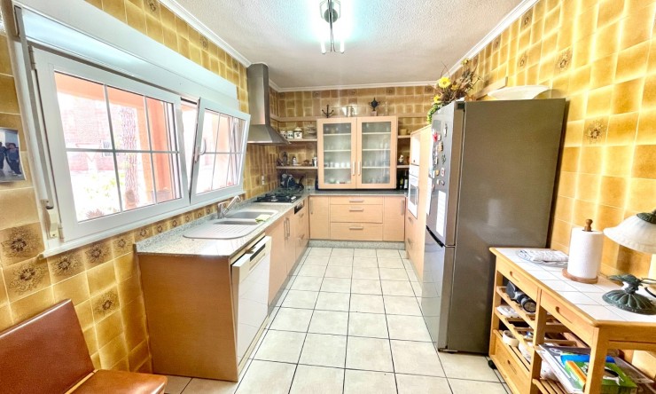 Re-Sale - Detached Villa - Benijofar - pueblo