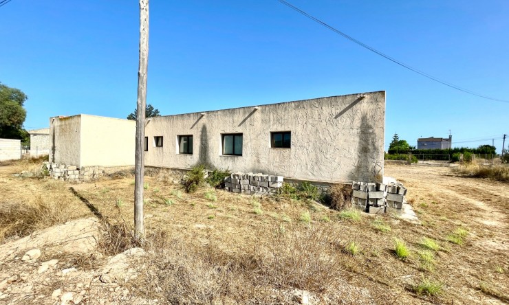 Videresalg - Land Eiendom - Elche - Matola