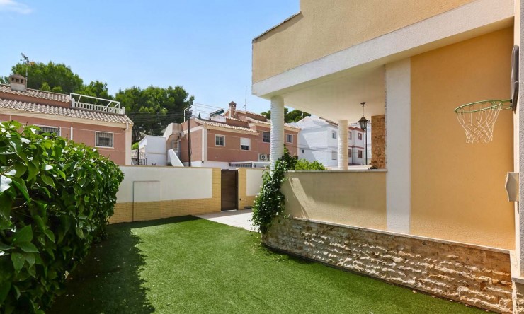 Wederverkoop - Vrijstaande Villa - Pinar de Campoverde - Pinar de Campoverde - Dorp