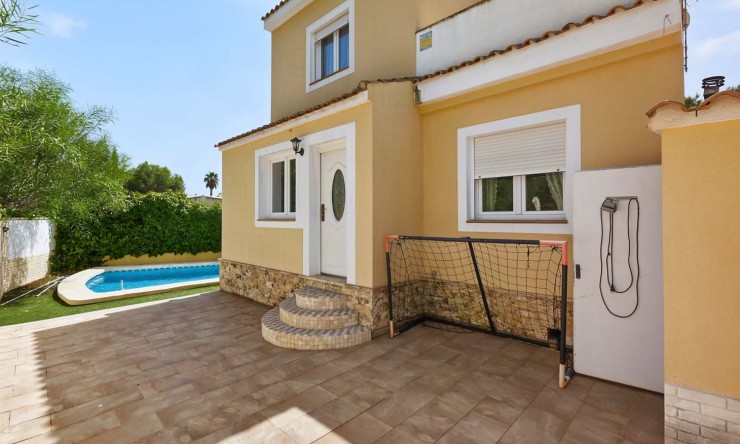 Wederverkoop - Vrijstaande Villa - Pinar de Campoverde - Pinar de Campoverde - Dorp
