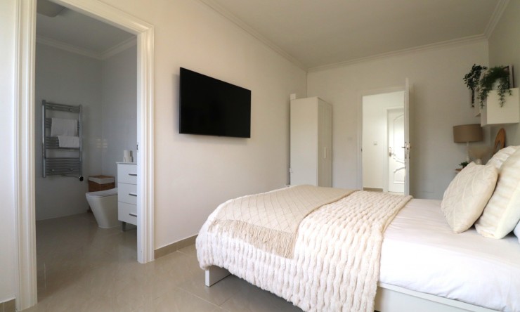 Videresalg - Frittliggende Villa - Algorfa - Lomas de La Juliana