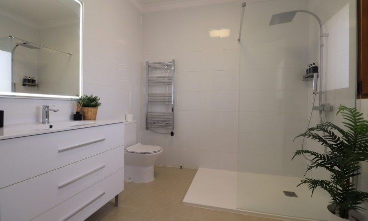 Videresalg - Frittliggende Villa - Algorfa - Lomas de La Juliana