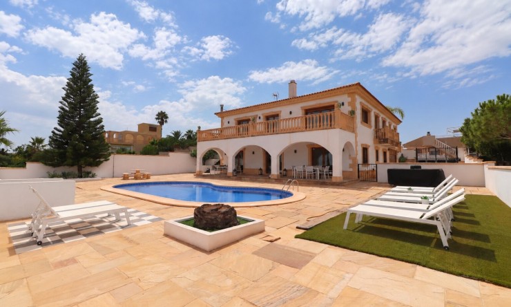 Videresalg - Frittliggende Villa - Algorfa - Lomas de La Juliana