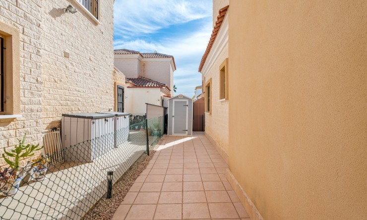 Videresalg - Frittliggende Villa - Guardamar del Segura - El Raso