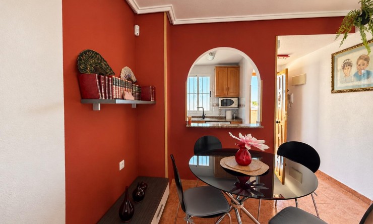 Reventa - Apartamento - Torrevieja - Aguas Nuevas