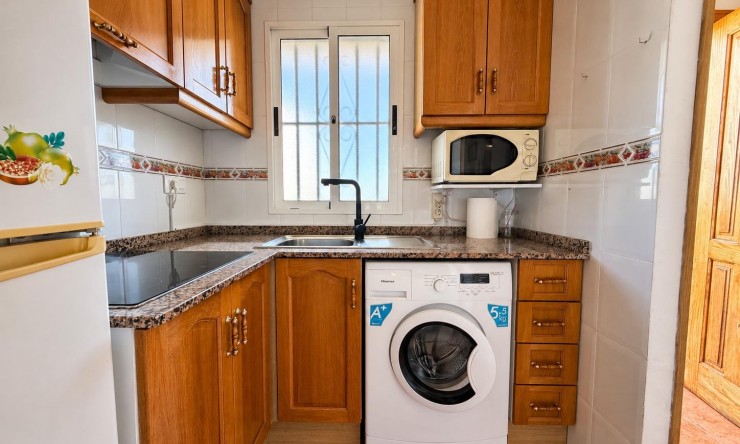 Reventa - Apartamento - Torrevieja - Aguas Nuevas