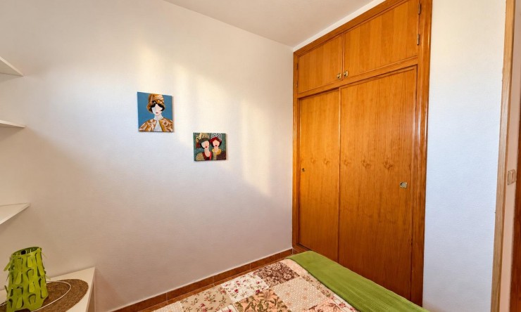 Reventa - Apartamento - Torrevieja - Aguas Nuevas